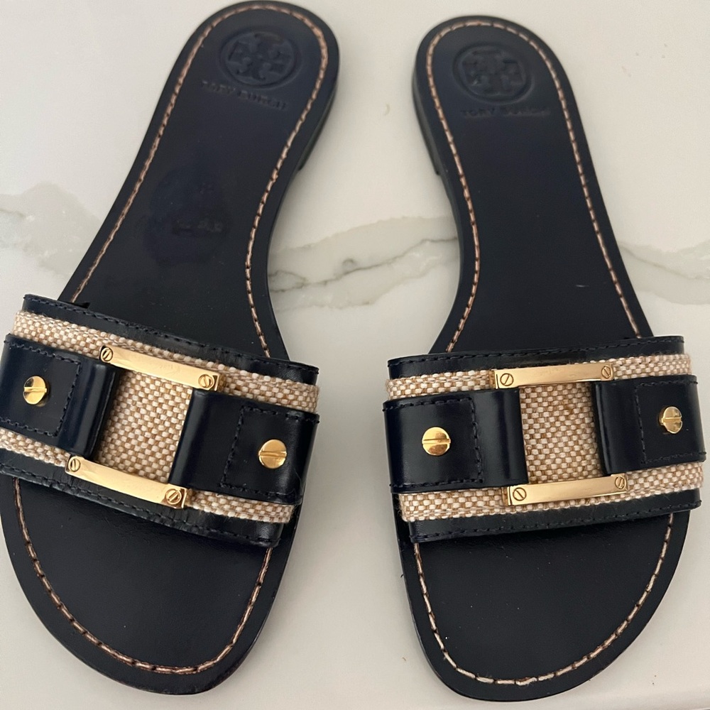 Tory Burch size 7.5 sandals in great lightly used condition!